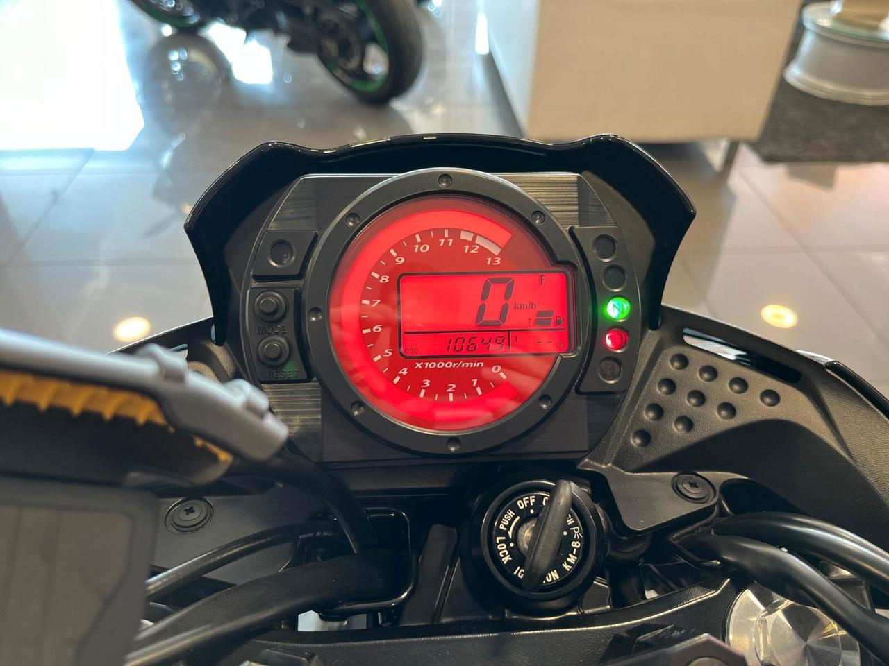 Kawasaki ZR 750