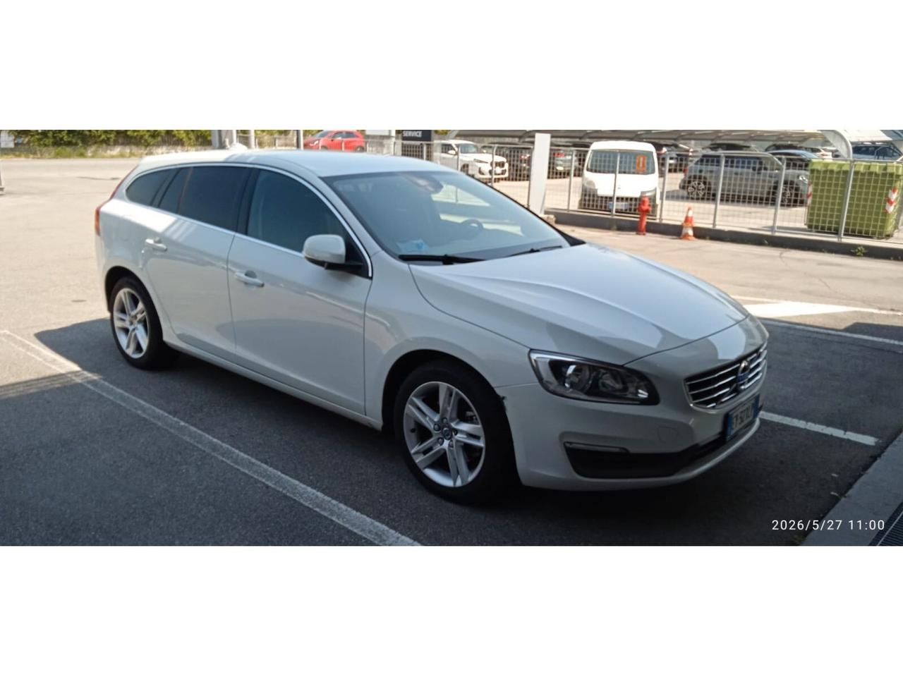 Volvo V60 D4 Geartronic R-design Kinetic