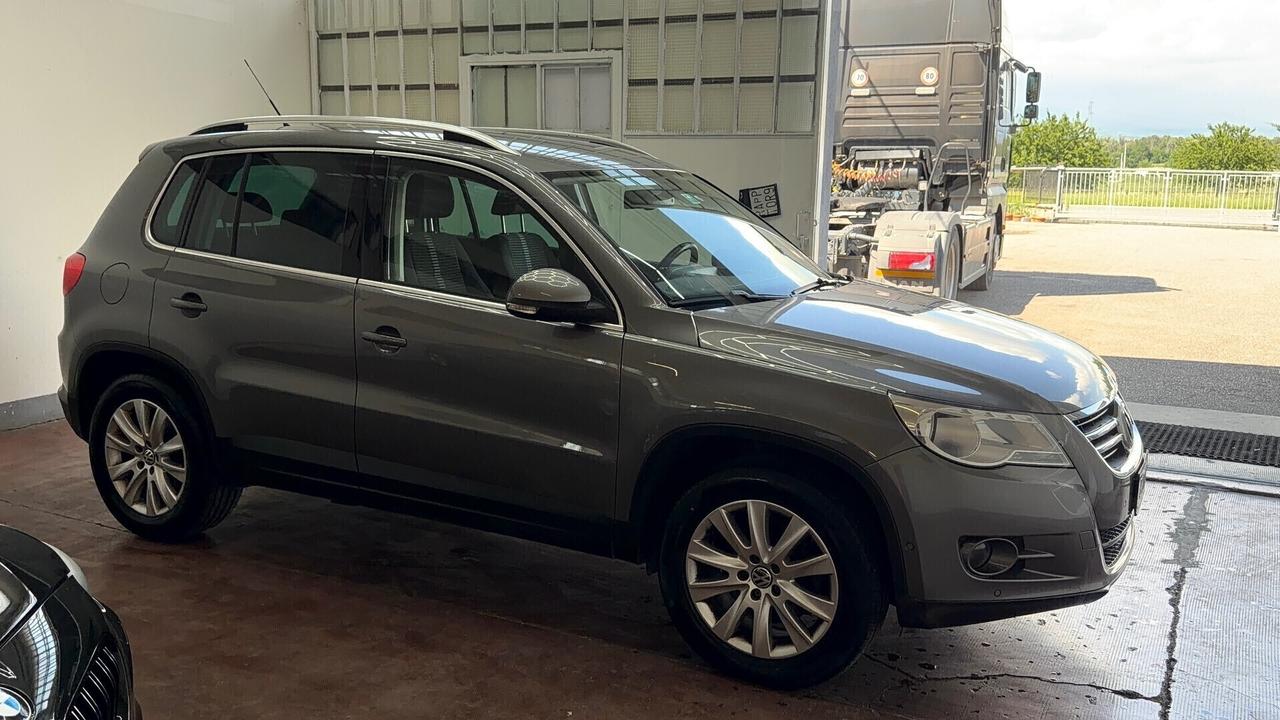 Volkswagen Tiguan 2.0 TDI DPF 4MOTION Sport & Style