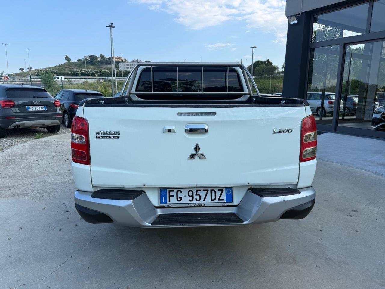 Mitsubishi L200 2.4 DI-D/154CV Double Cab Intense