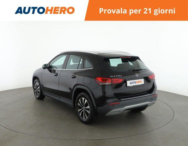 MERCEDES-BENZ GLA 250 e hybrid EQ Sport