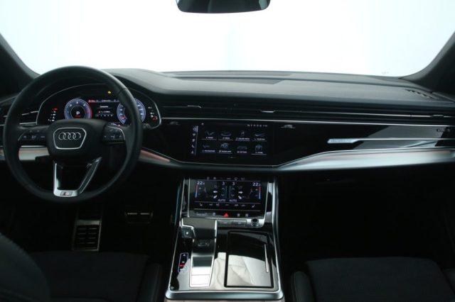 AUDI Q8 50 TDI 286 CV quattro S-line Black Edition