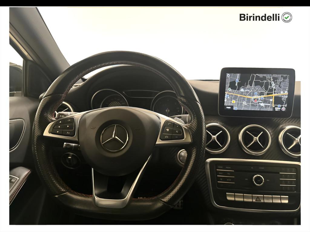 Mercedes-Benz Classe A (W176) - A 200 d Automatic 4Matic Premium