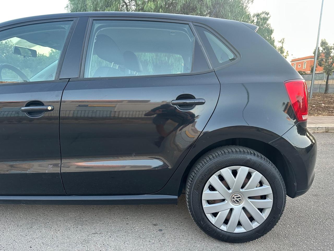 Volkswagen POLO 1.6 DIESEL 2011 - BASSI CONSUMI