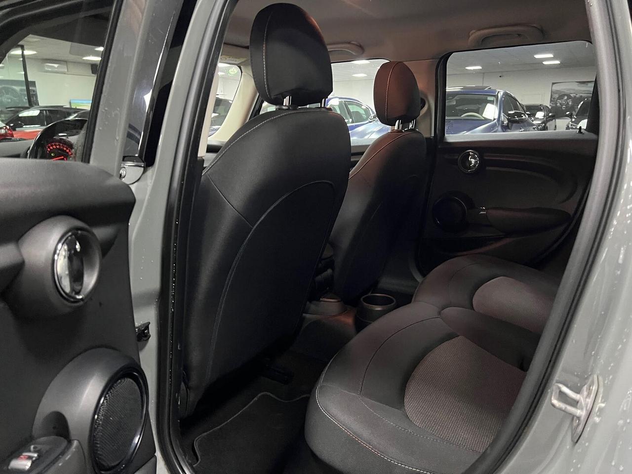 MINI Cooper D Mini 1.5 Cooper D 5p auto