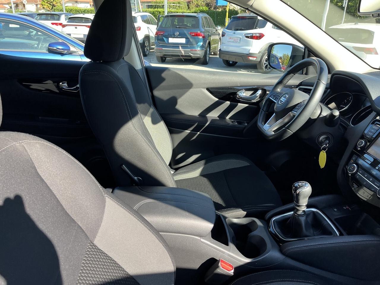 NISSAN QASHQAI 1300 DiG-T 140 cv Bussiness