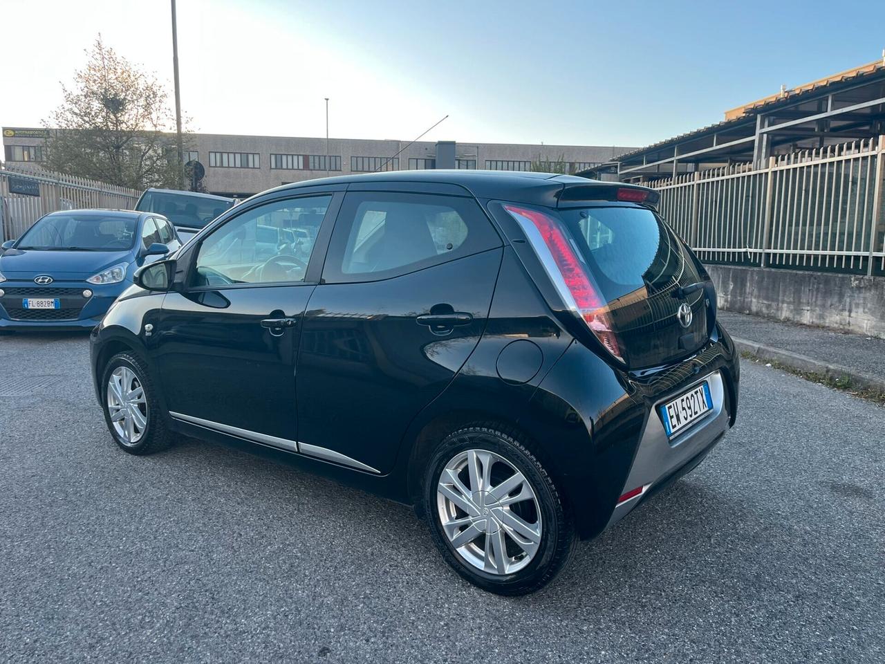 Toyota Aygo 1.0 12V CAMBIO AUTOMATICO