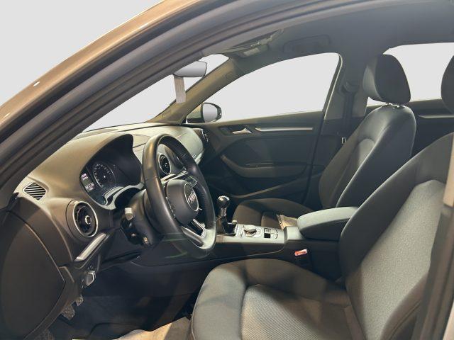 AUDI A3 A3 SPB 35 TFSI COD Business