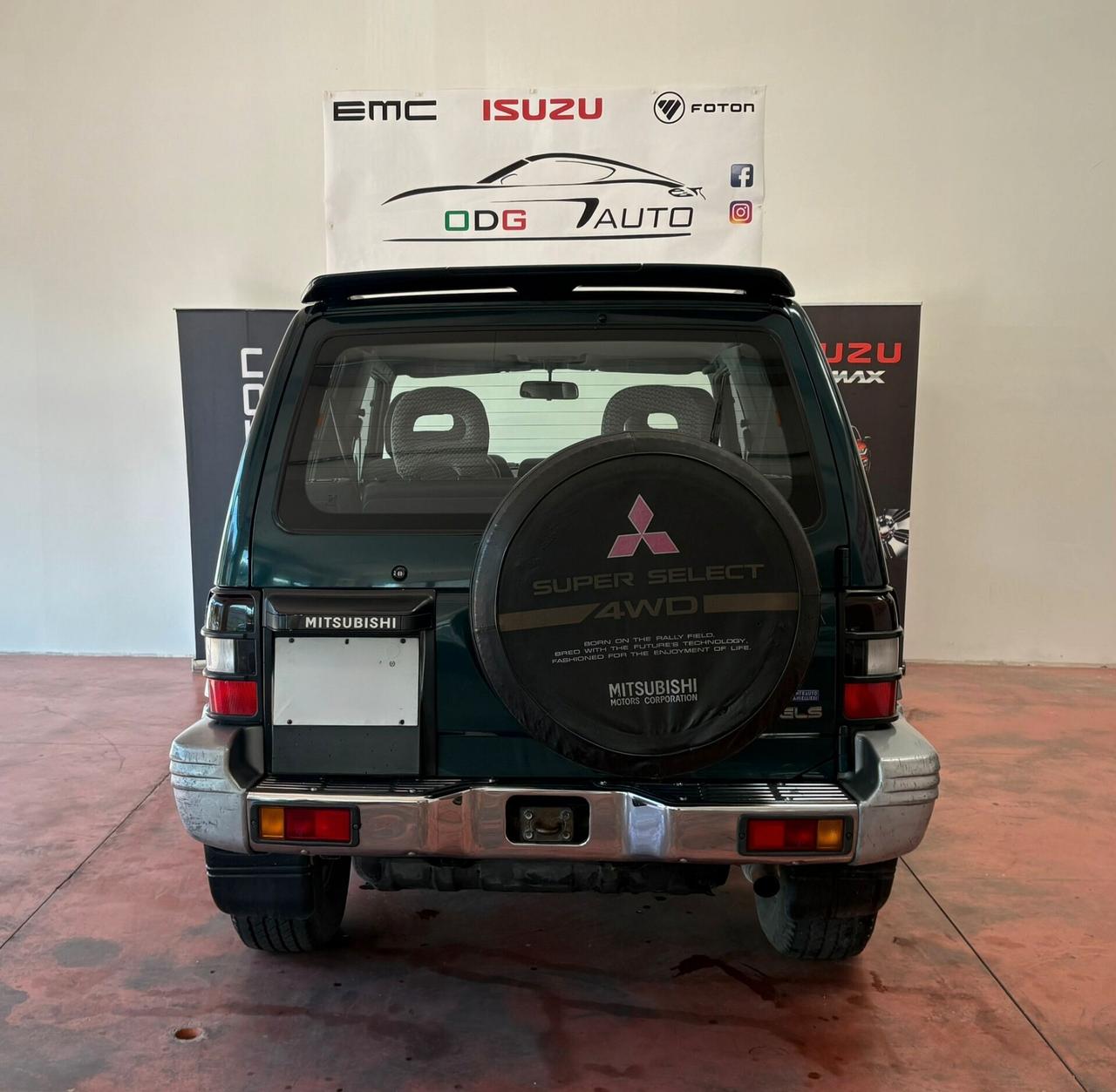 MITSUBISHI PAJERO 4X4 Diesel 2.5 CV 100 Km 204.839 tagliandati