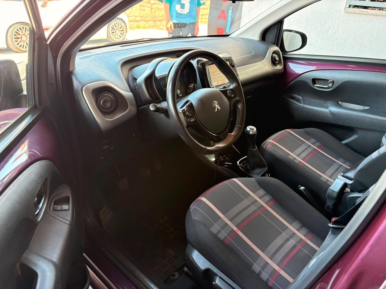 Peugeot 108 VTi 68 5 porte Allure