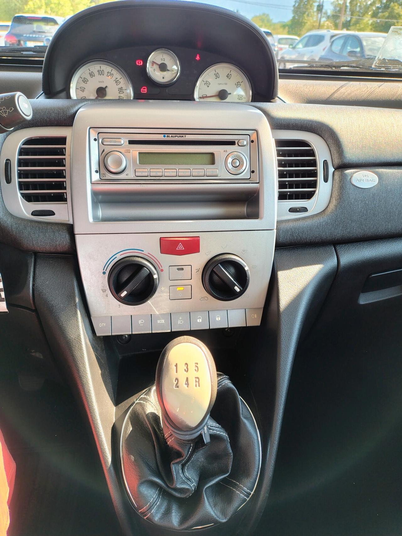Lancia Ypsilon 1.2 Elle