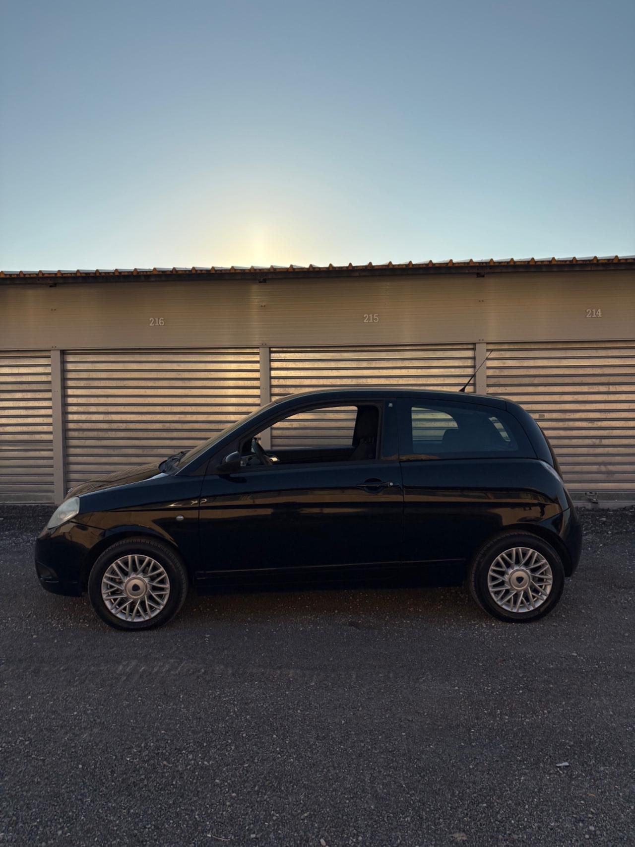 Lancia Ypsilon 1.4 Argento Ecochic GPL