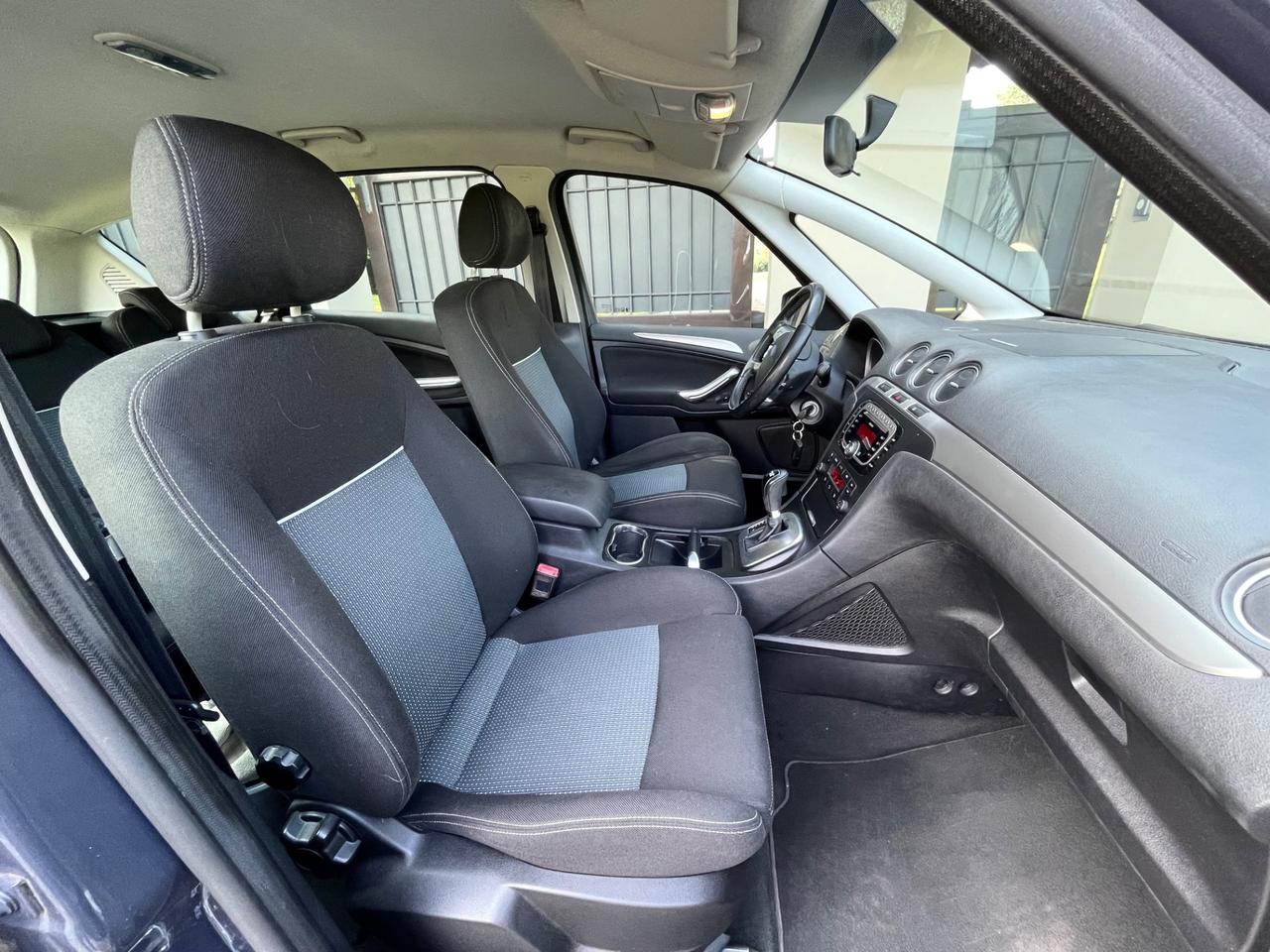 Ford S-Max 2.0 TDCi 163CV Powershift New Titanium