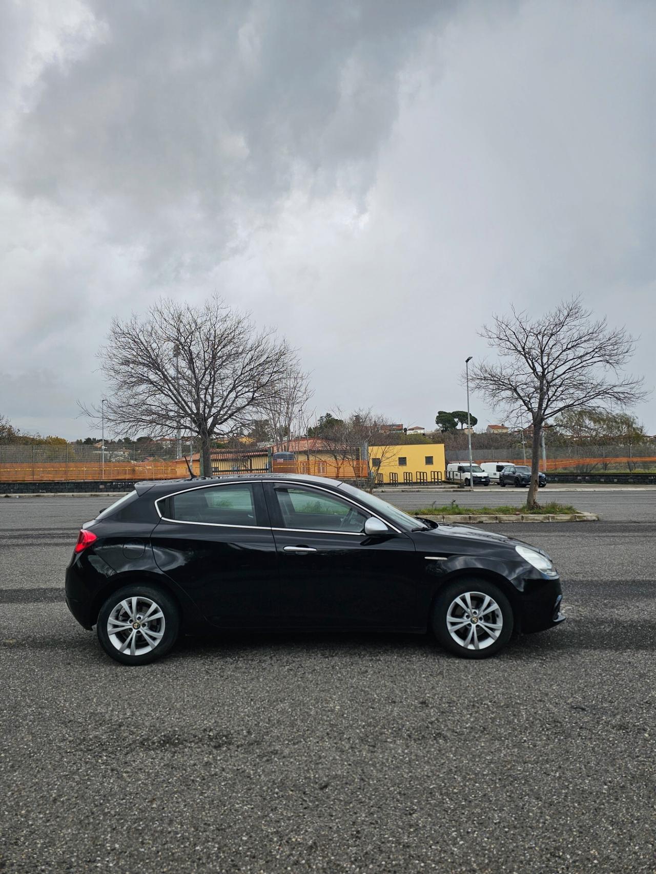 Alfa Romeo Giulietta 1.6 JTDm-2 105 CV Distinctive