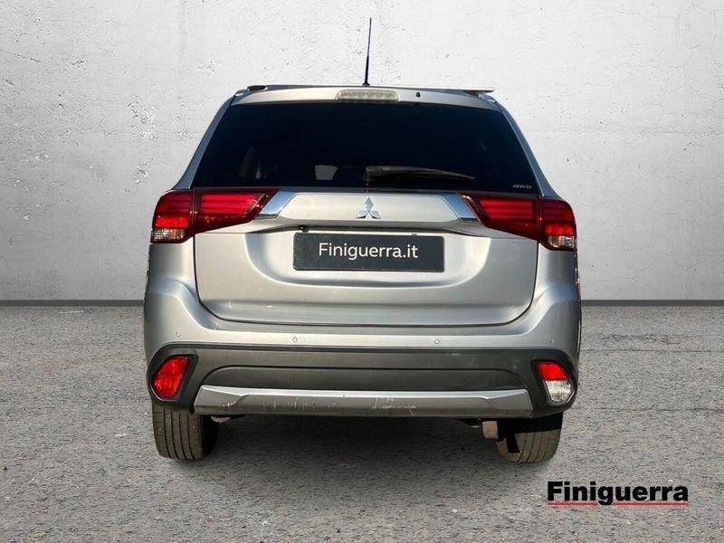 Mitsubishi Outlander 2.2 DI-D 4WD Instyle 7p.