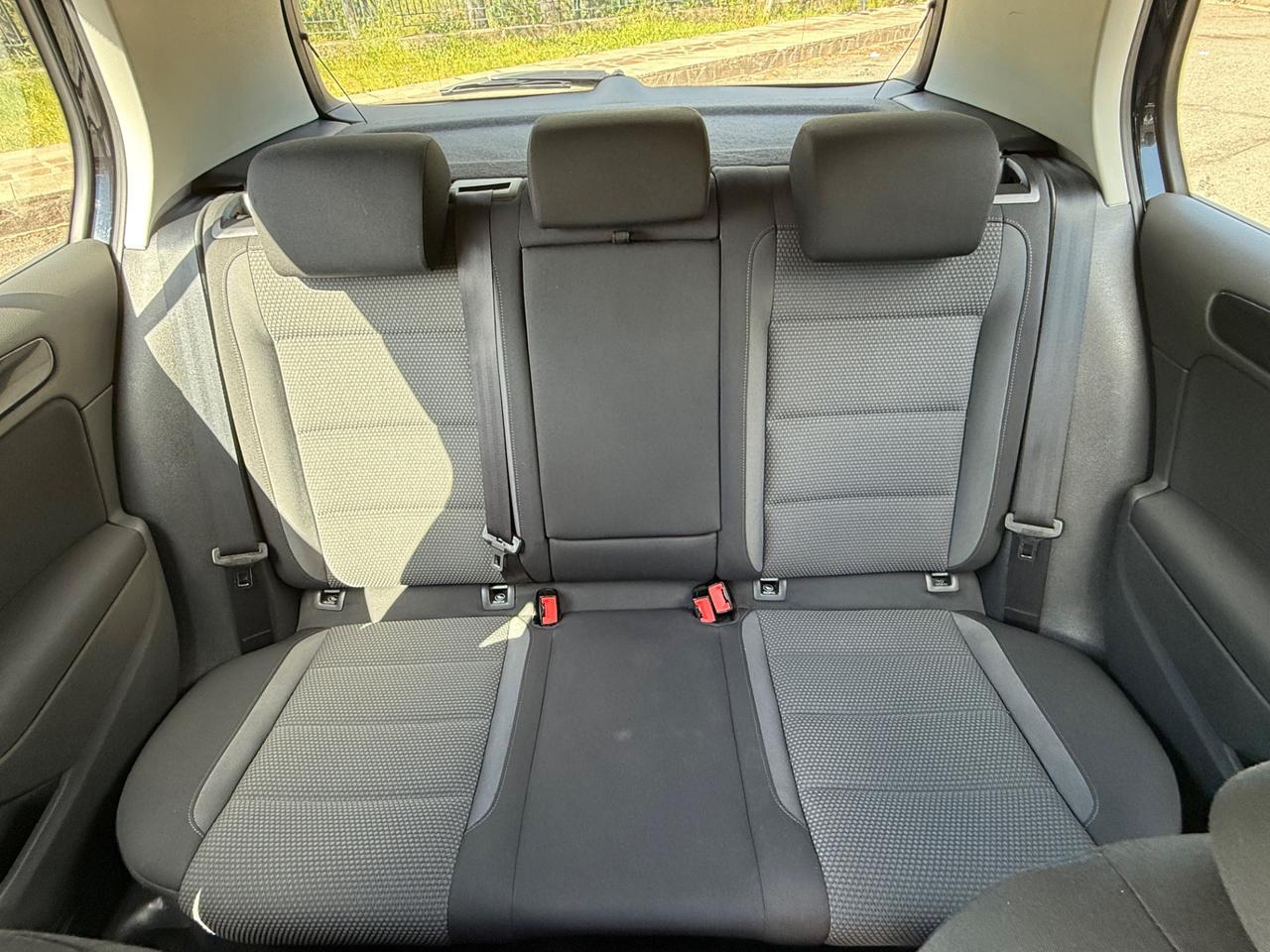 Volkswagen Golf 1.6 TDI DPF 5p. BlueMotion