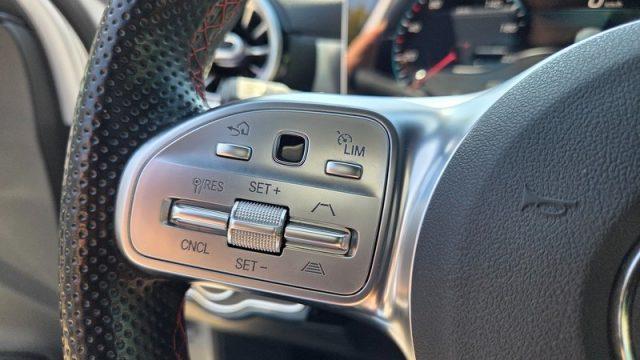 MERCEDES-BENZ A 200 Premium Amg PERMUTE UNICOPROPRIETARIO