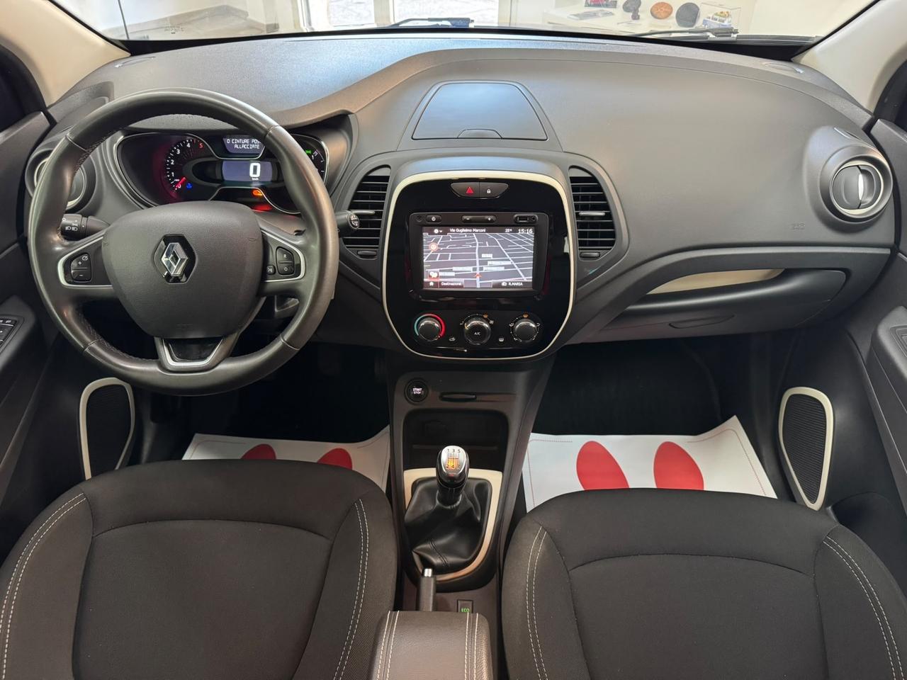 Renault Captur 1.500cc diesel/ 2017/ km 73mila
