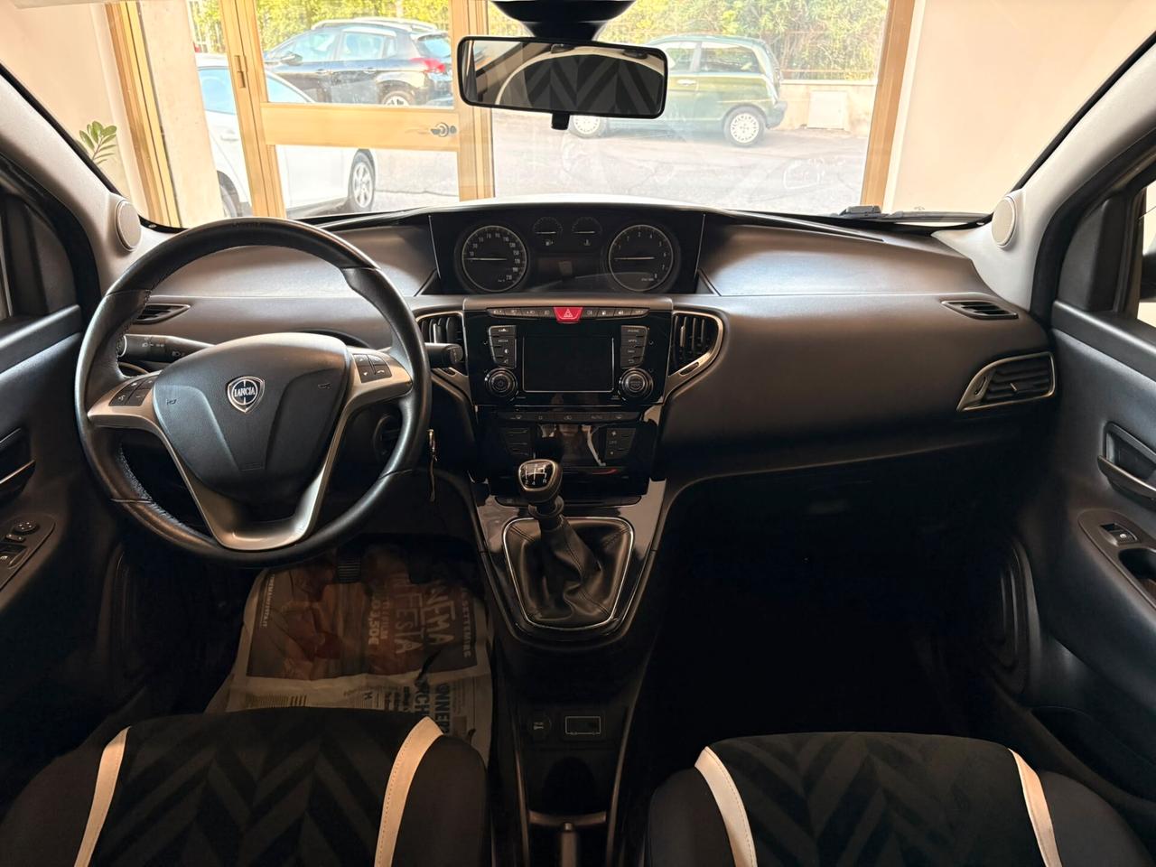Lancia Ypsilon 1.2 69 CV 5 porte GPL Ecochic Gold