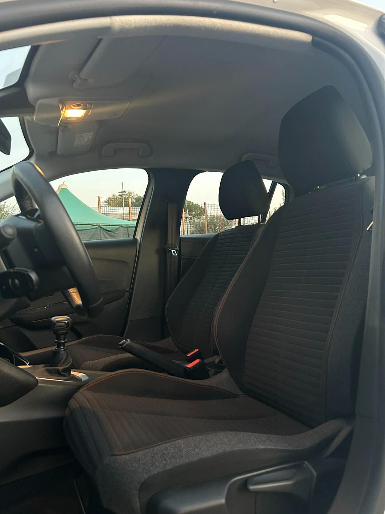 Peugeot 208 1.5 HDi 102 cv 5 porte uniproprietario