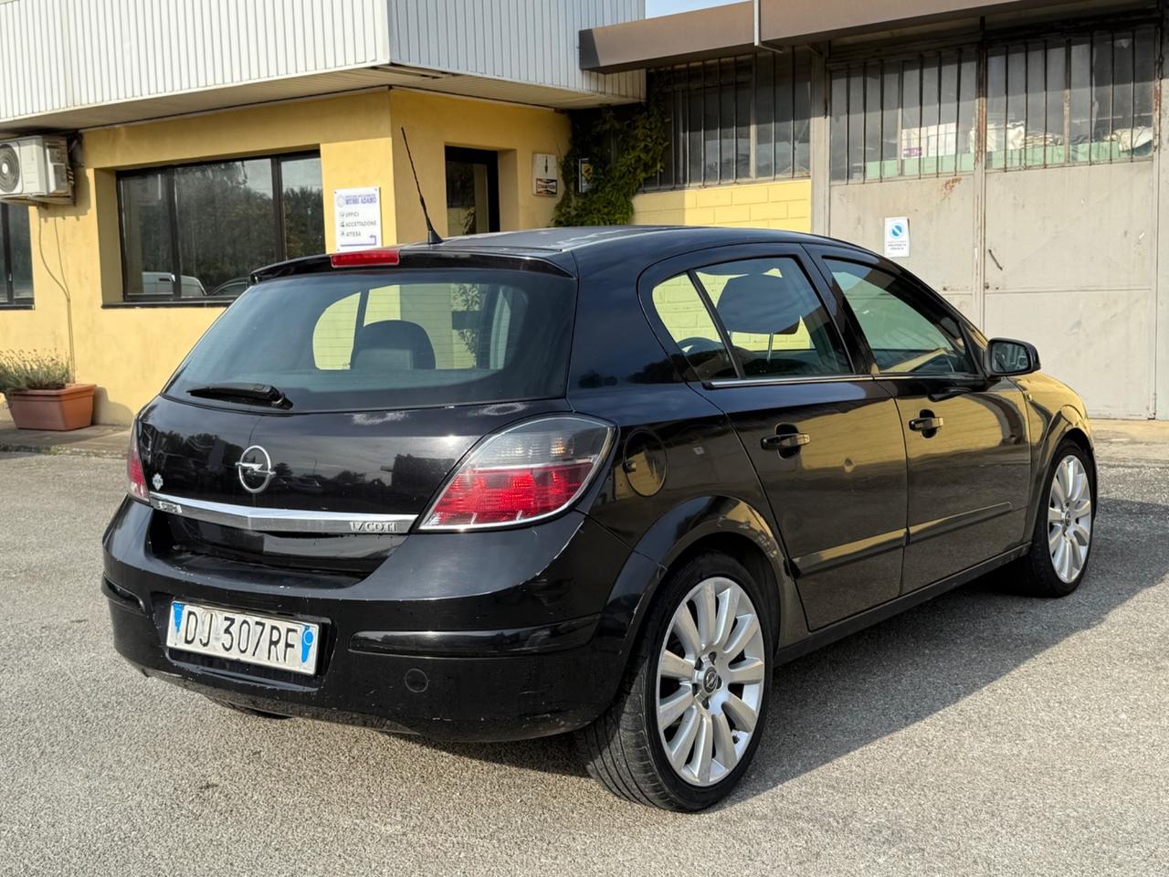 Opel Astra 1.7 CDTI 101CV 5 porte Cosmo