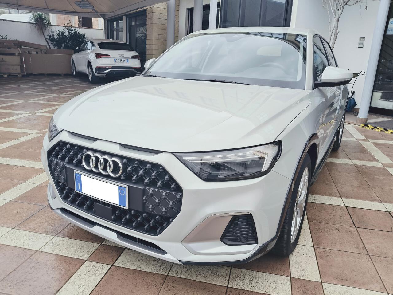 Audi A1 allstreet 25 TFSI Business
