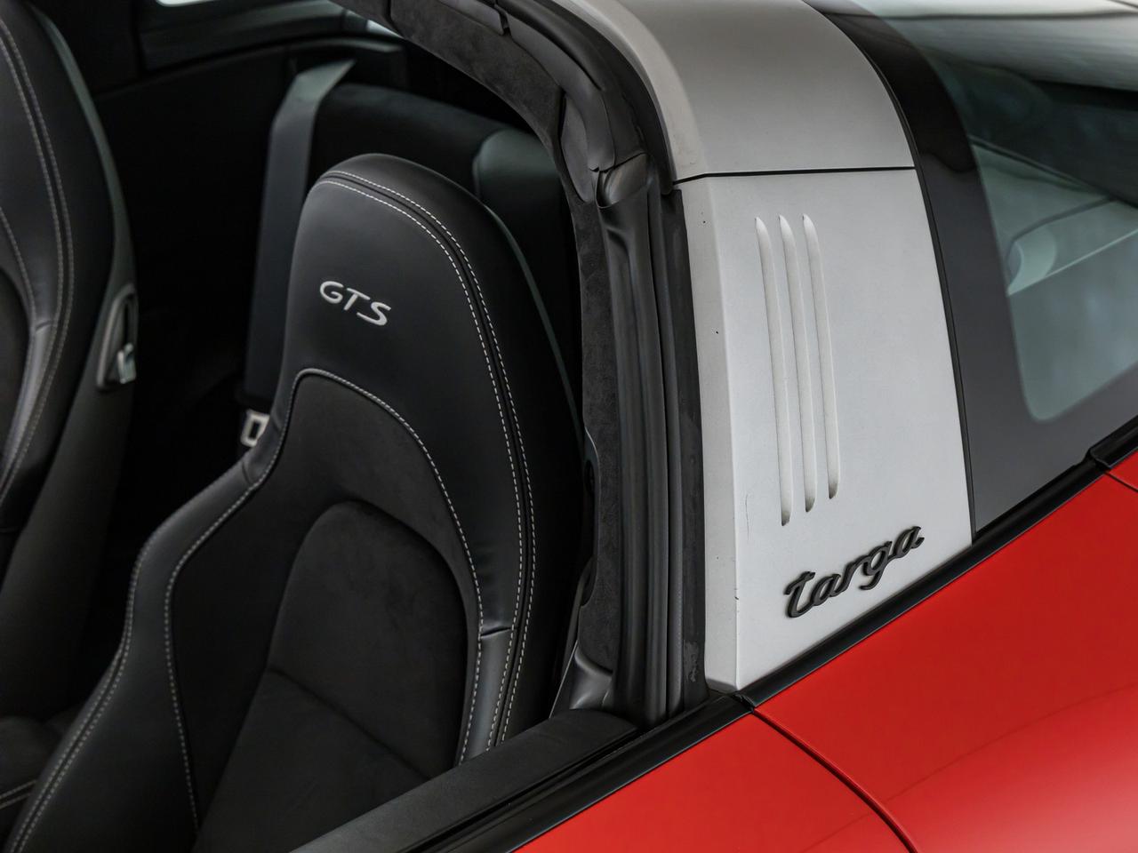 Porsche 911 targa 3.0 4 gts auto