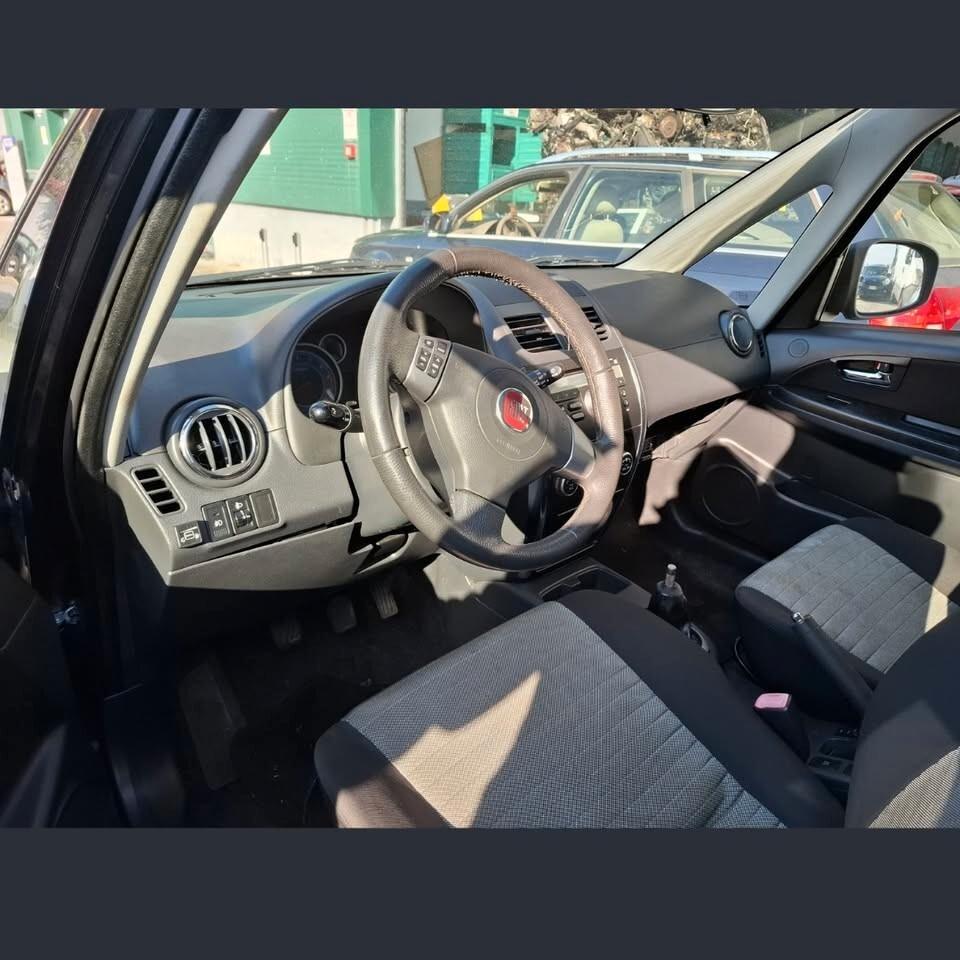 Fiat sedici 1.6 Benz solo PER RICAMBI