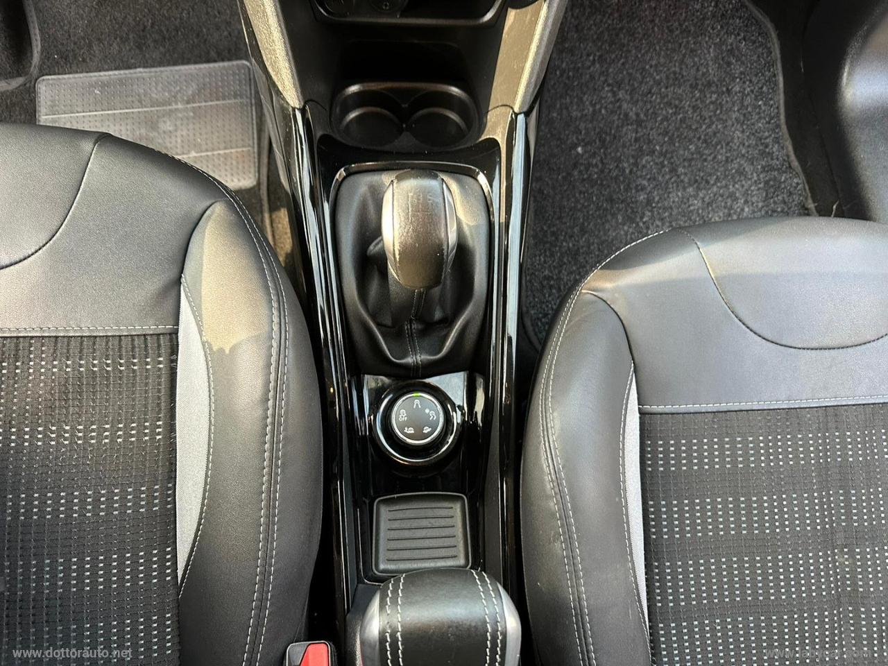 PEUGEOT 2008 BlueHDi 100 Black Matt