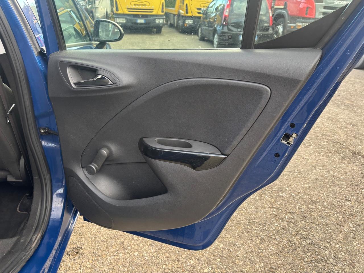 Opel Corsa 1.4 90CV GPL INCIDENTATA