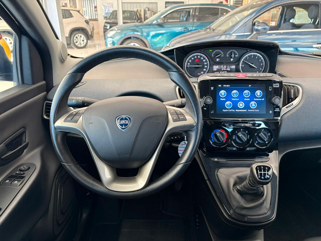 Lancia Ypsilon 1.0 FireFly 5 porte S&S Hybrid Gold