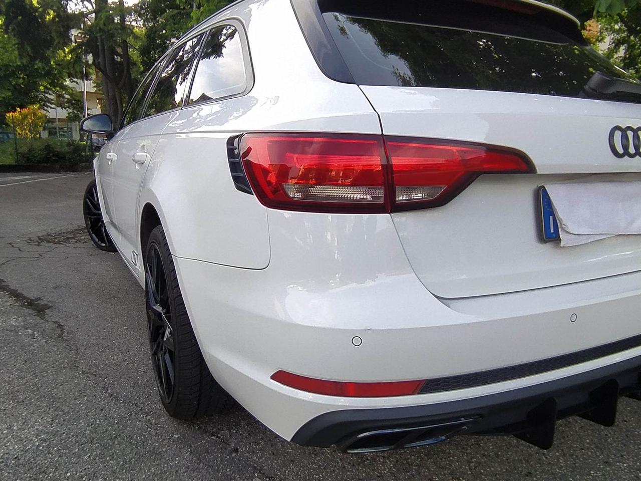 Audi A4 2.0 TDI ultra Business Sport
