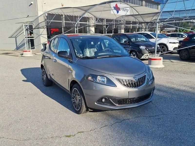 Lancia Ypsilon 1.0 firefly hybrid Gold s&s 70cv