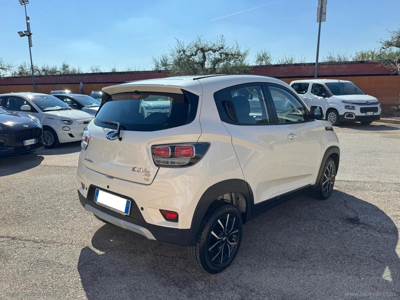 MAHINDRA KUV100 1.2 VVT K8