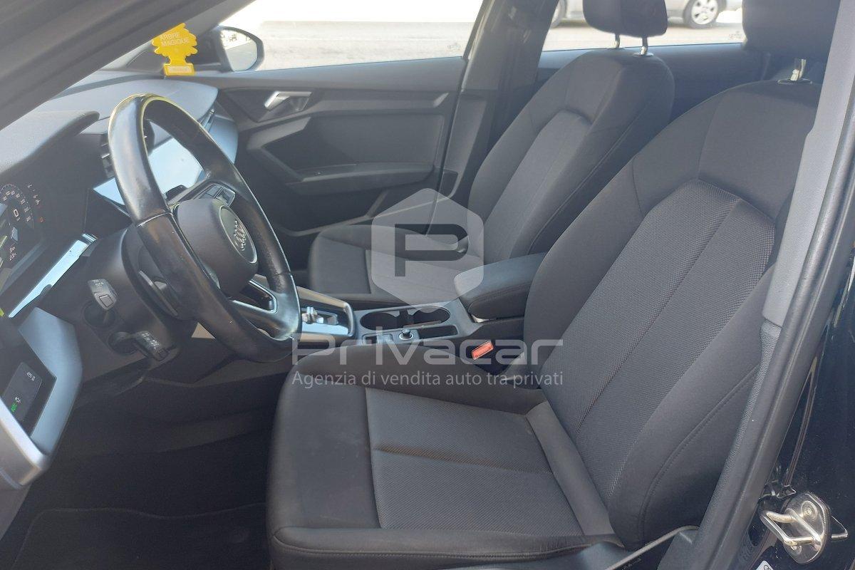 AUDI A3 SPB 30 g-tron S tronic Business