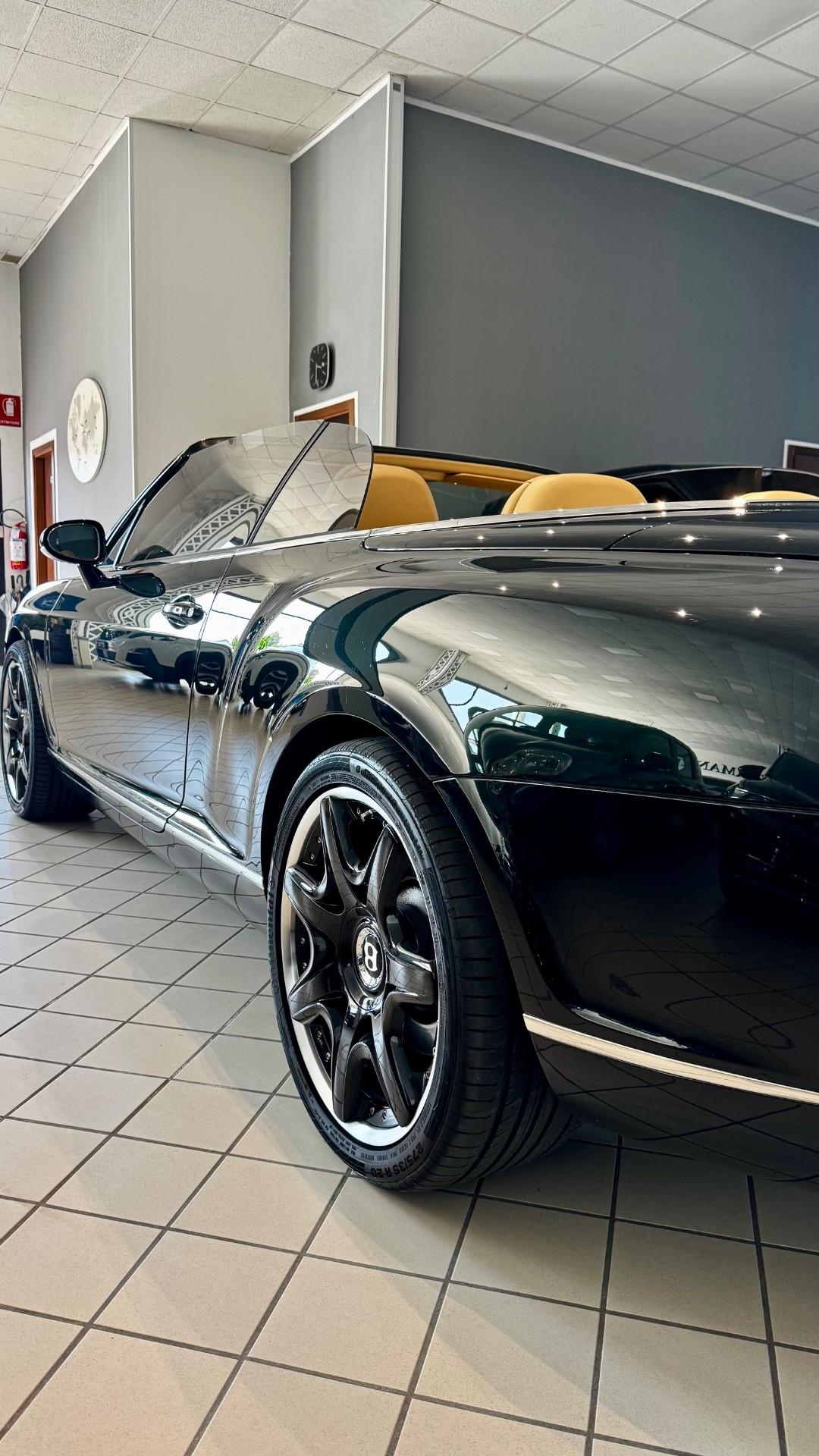 Bentley Continental GTC
