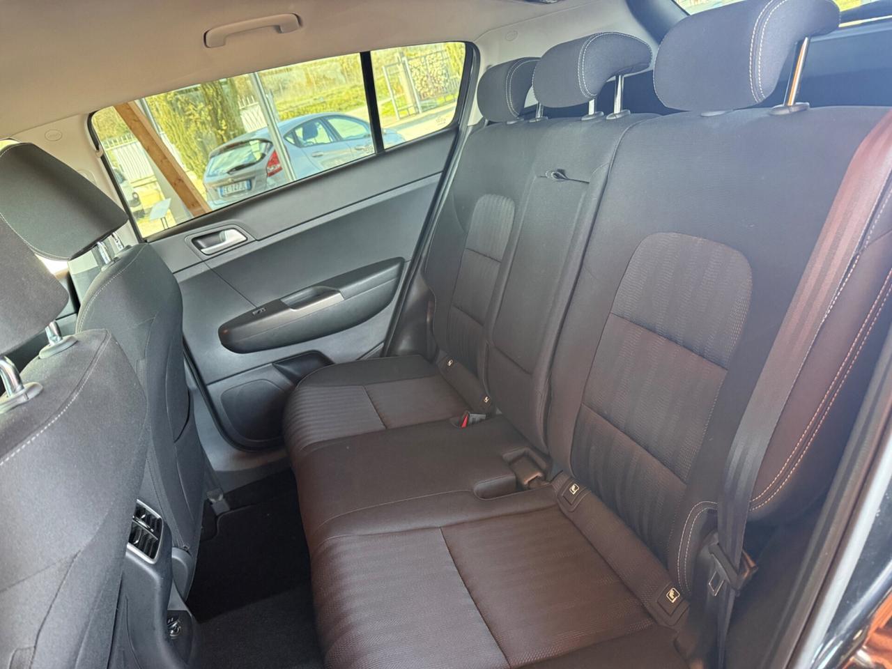 Kia Sportage 1.6 Diesel - Automatico - Neopatentati