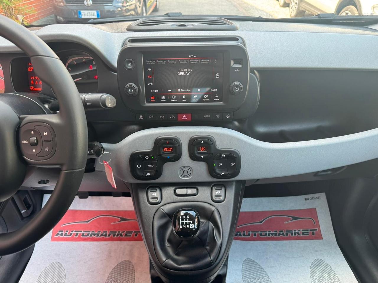 Fiat Panda 1.0 FireFly Cross Hybrid Garmin