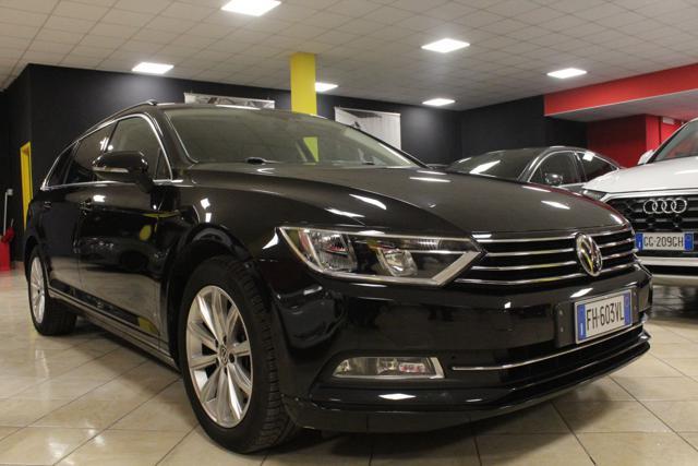 VOLKSWAGEN Passat Variant 2.0 TDI DSG Highline UNIPROPRIETARIO !!!
