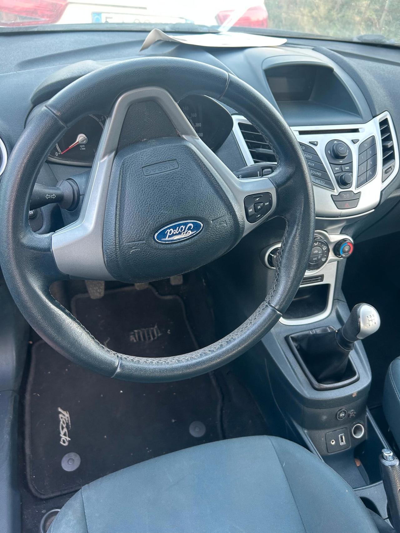 Ford Fiesta Ikon 1.2 60CV 5 porte