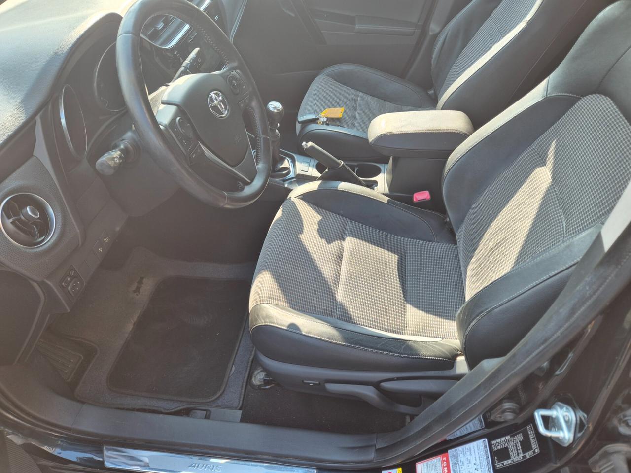 Toyota Auris 1.2 Turbo Lounge TAGLIANDATA REGOLARMENTE