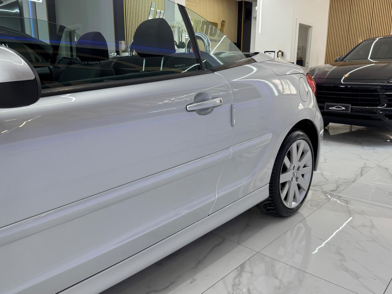 Peugeot 207 1.6 120CV Cabrio Roland Garros