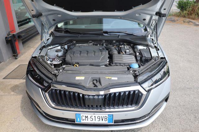 SKODA Octavia 2.0 TDI EVO SCR 150 CV DSG Wagon Executive ACC Led
