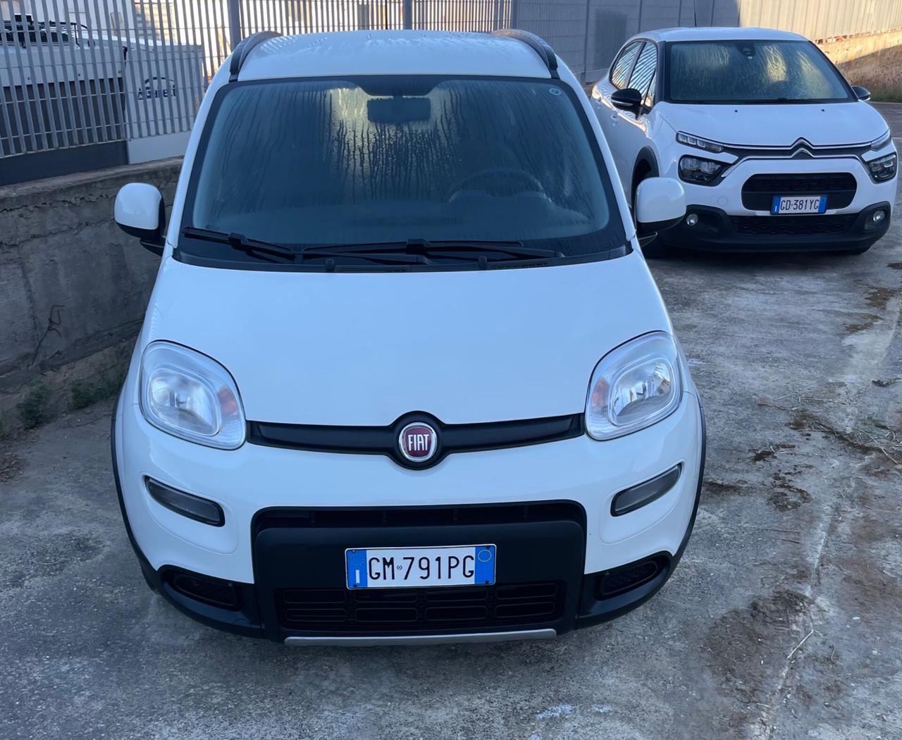 Fiat Panda 1.0 FireFly S&S Hybrid Garmin