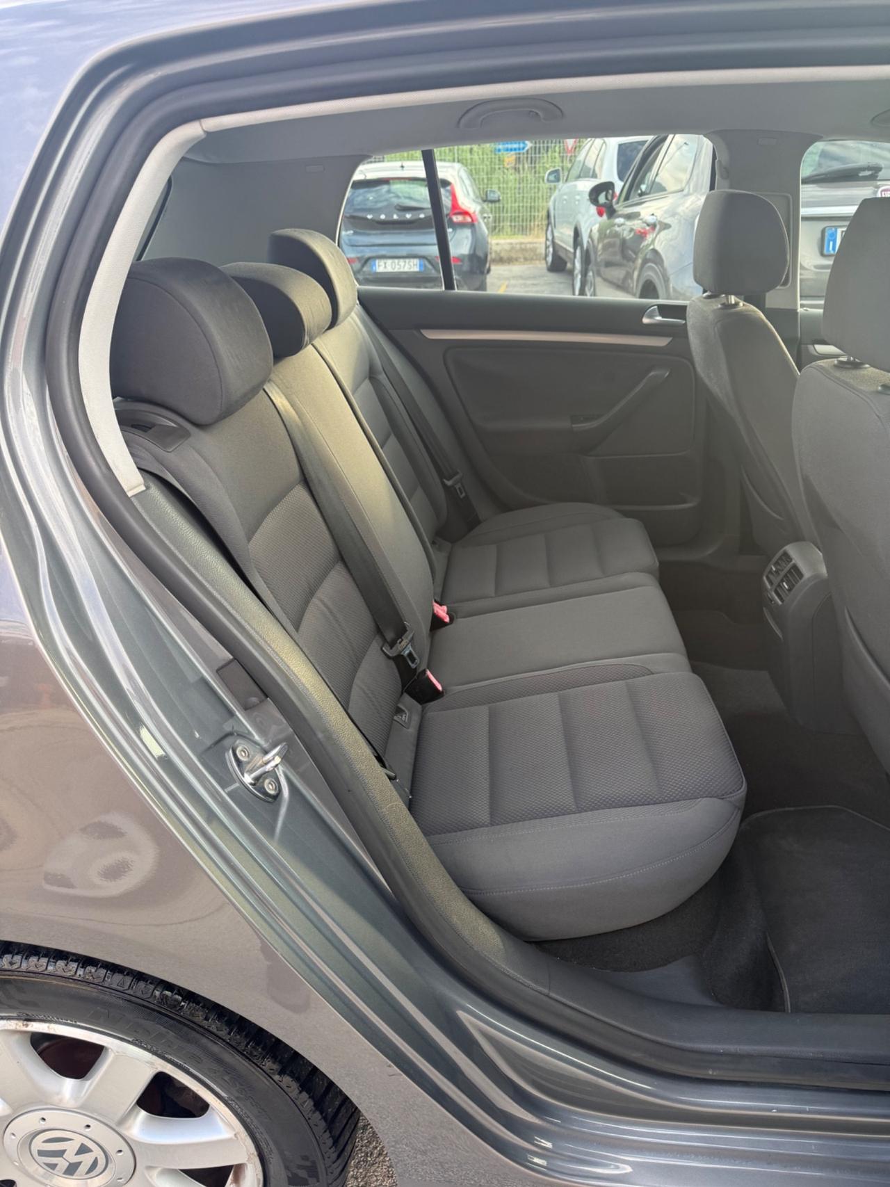 Volkswagen Golf 1.9 TDI 5p. Sportline