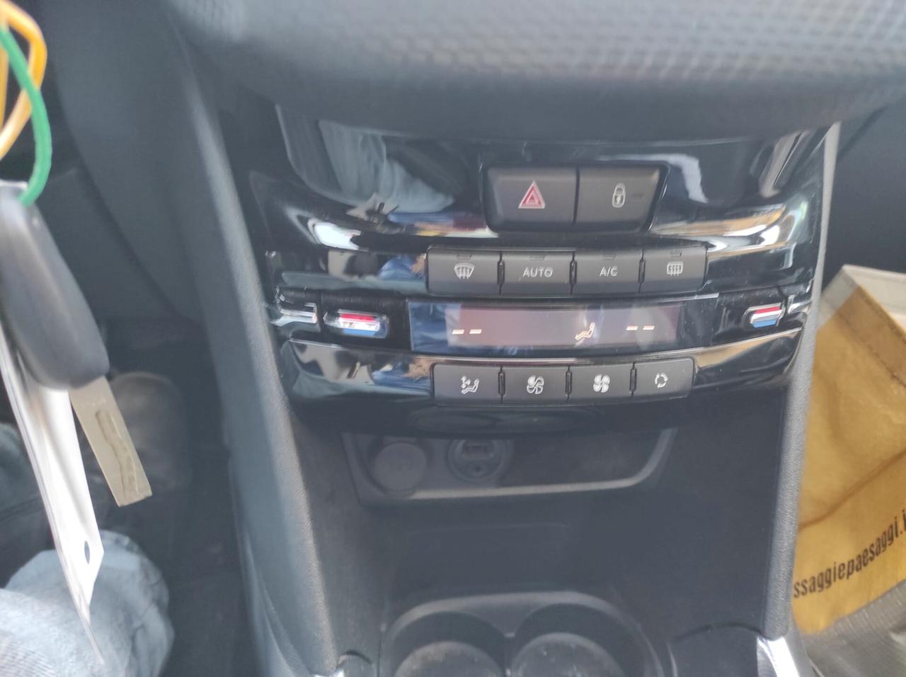 Peugeot 2008 1.6 VTi 120CV Allure