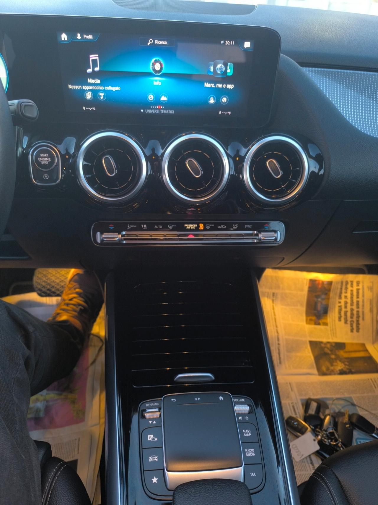 MERCEDES GLA SPORT PLUS 180cdi 09/2022 MOTORE 2.0 MERCEDES