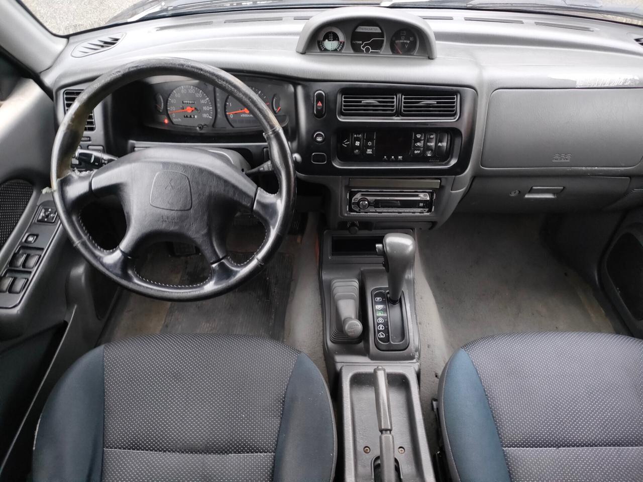 Mitsubishi L200 2.5 TD 4WD Double Cab AUT+GANCIO