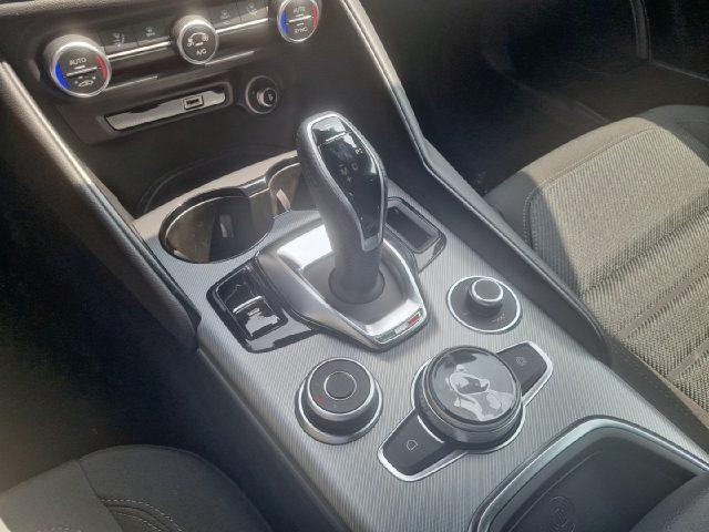 ALFA ROMEO Giulia 2.0 Turbo 280 CV AT8 AWD Q4 Sprint