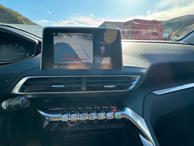 Peugeot 3008 BlueHDi 130 S&S EAT8 Allure